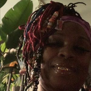 Meet your Posher, Corina